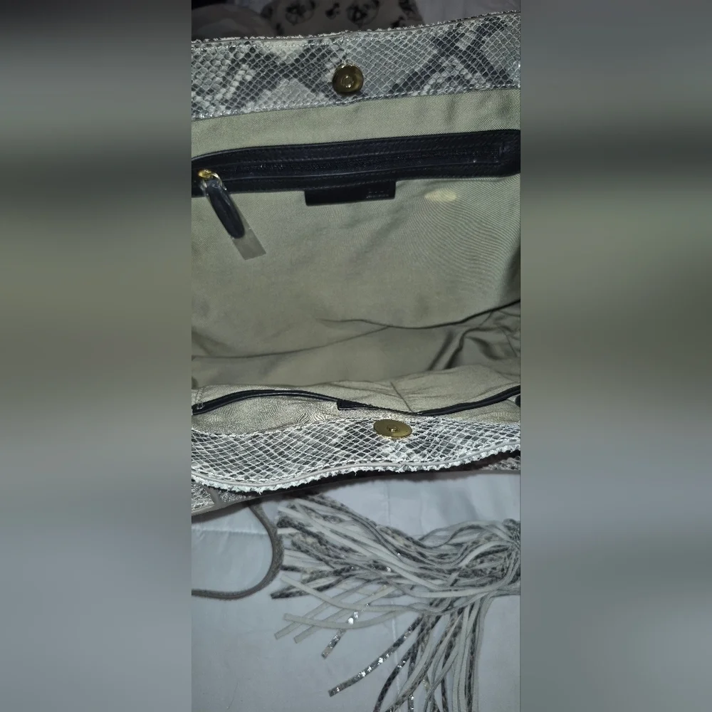 G.I.L.I. Gray Snake Print Shoulder Bag